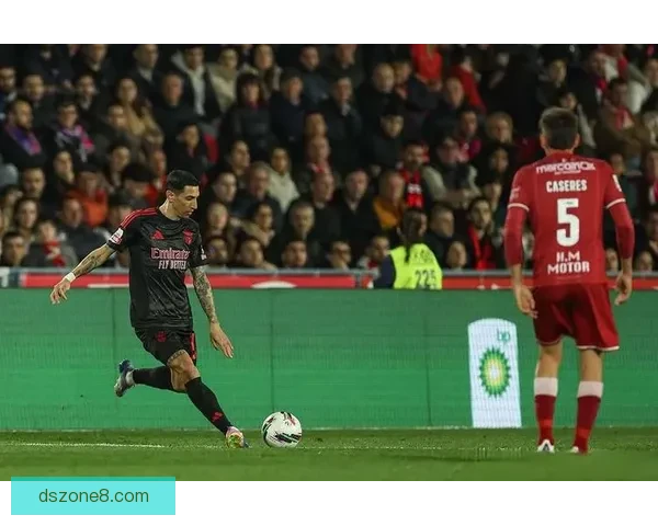 替补登场仅十五分钟哲凯赖什高效斩获一球闪耀全场